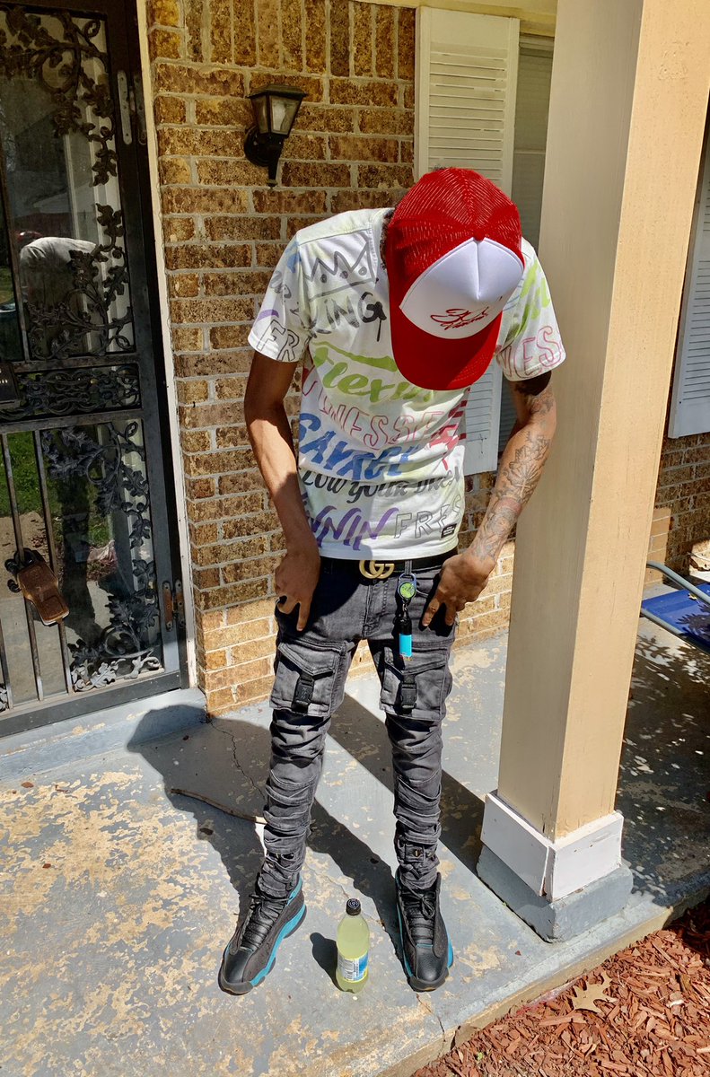 CeoAlo's tweet photo. We Not The Same 🙅🏽♂️ They Like 0% Of Me 💩 On My Enemy’s I Know They Sick 🤢 Of Me.....
#TheFlyWay🧩
#mrthinkiongotitonme🤫 https://t.co/CODRk40j8e