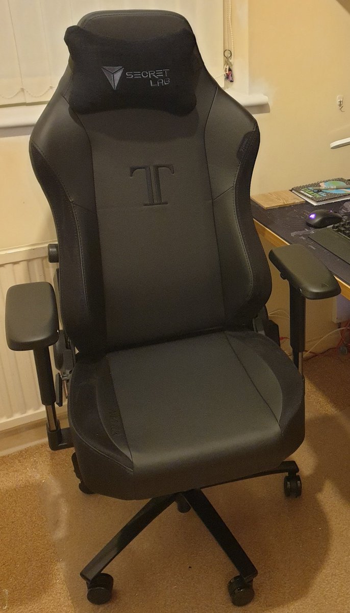 Gary_Egerton's tweet photo. #secretlab - worth checking out.

Extra warranty for sharing a photo online. https://t.co/s6ibO7GY9g