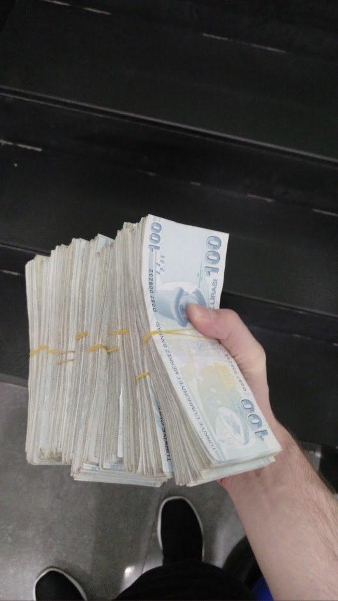 CCemre123's tweet photo. sakız alabilir miyim  #dolar https://t.co/R1oHTYTCbC