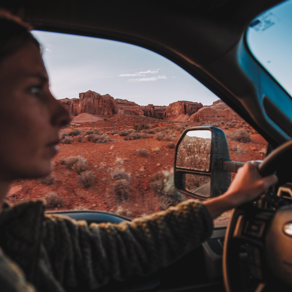 CampingWorld's tweet photo. Our RV adventures never end when you have the outdoors as your bucket list @thejurgys 🚐🌲 https://t.co/QVLK8gpyCC