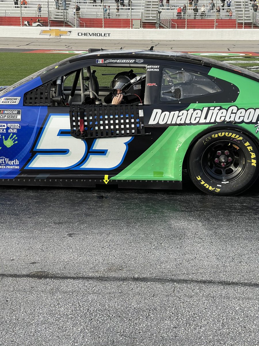 RickWareRacing's tweet photo. 🏁 here @amsupdates! @JoeyGaseRacing and team debrief after a 35th place finish @DonateLifeGA @sandwichman2020 https://t.co/bcmE8RIYvK