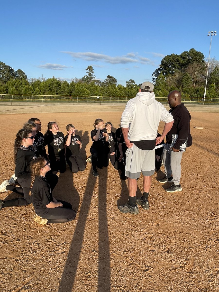 TuckerElite's tweet photo. Great start to our spring season Champions in the PG Spring Break Shoot Out 12U @CarEliteNCorg @TuckerElite @teacherchik3 @Stucker1212 https://t.co/1e4CnFw5m6