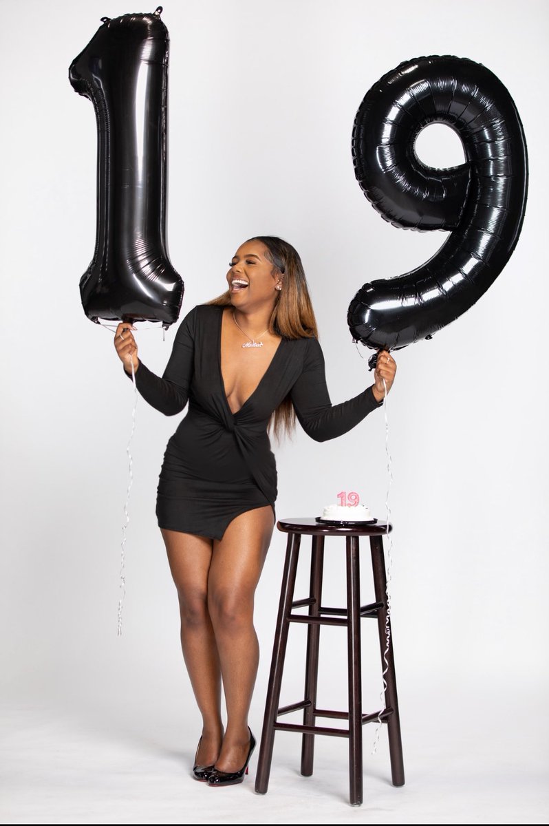 Champagnemaddy's tweet photo. It’s the best season. Aries season of course♈️✨ https://t.co/kMjXmGyIq5