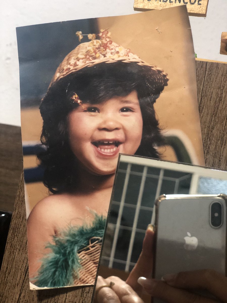 aplemos87's tweet photo. Motivo de briga na casa da minha mãe. Só minha foto de criança que fica exposta kkkkkkkkkkk https://t.co/EG0xcfUiz4