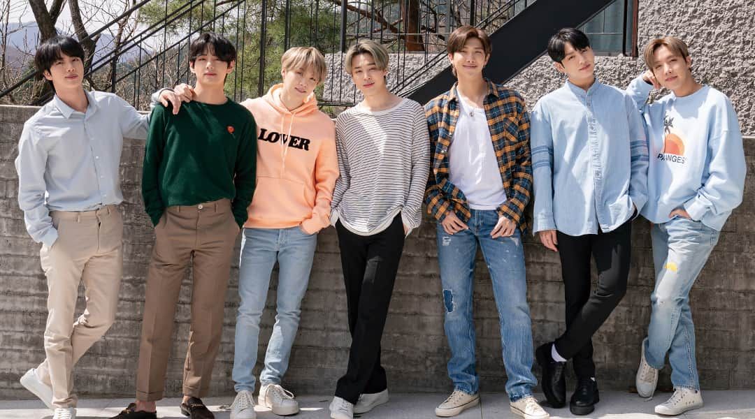 Starkookies1's tweet photo. ๐๐๐๐๐Congratulations To all BTS members for surpassing views and followers on spotify,Melon, youtube Soundcloud.We are proud of you.๐๐๐๐๐๐๐๐. We love you BTS ๐๐๐๐ #weloveyoubts #Jin #JIMIN #RM #SUGA #V #JUNGKOOK #JHOPE #BTS #๋ฐฉํ์๋
๋จ #inthestarswithbts #ARMY https://t.co/DNEc9Z2AMB