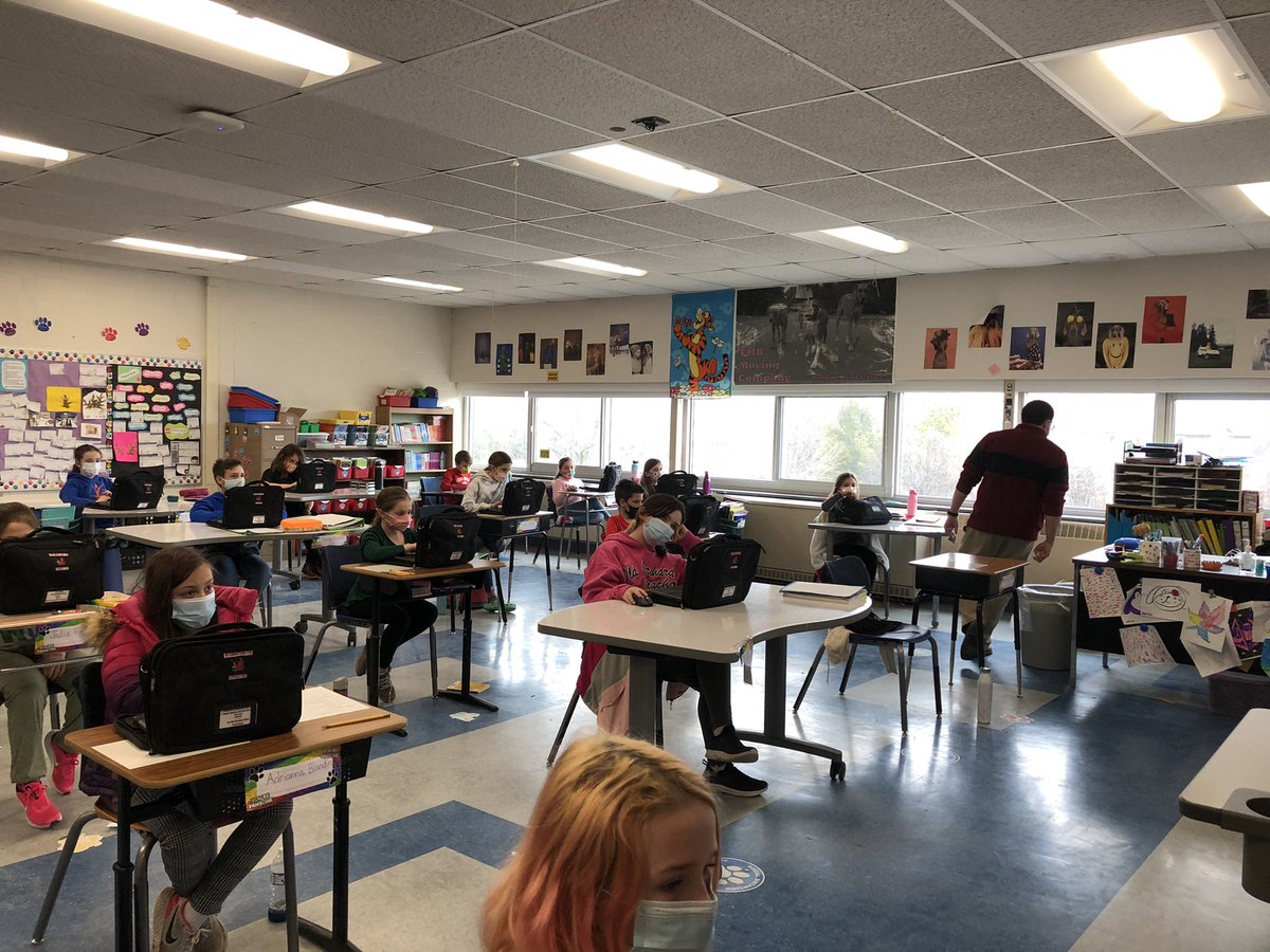 Mr Yonteff teaching my 4th grade class some interesting features in Google Slides. He returns on Tuesday to help implement these features in the students book reports. Thank you! <a href="/DYonteff/">David Yonteff</a> <a href="/StoutengerCHES/">Darcy L. Stoutenger</a> <a href="/BeekmantownCSD/">Beekmantown CSD</a> <a href="/MannixDan/">Daniel W Mannix</a> <a href="/SJPaquetteEdu/">Sarah Paquette</a> <a href="/MBishopCHES/">𝕄𝕒𝕟𝕕𝕪 𝔹𝕚𝕤𝕙𝕠𝕡</a>