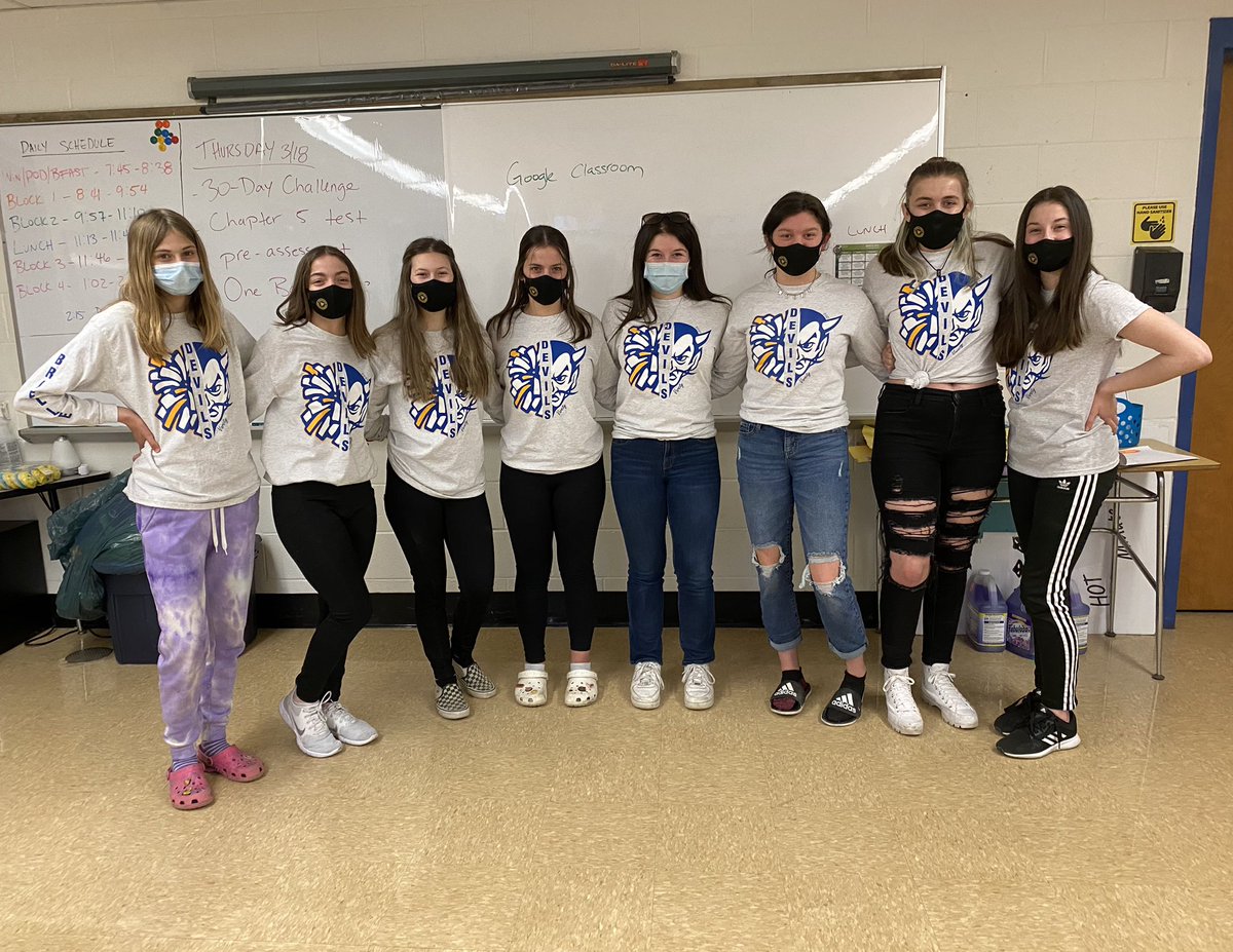 PoultneyCheer's tweet photo. 3rd PLACE @ States w/ a 30 point score improvement from our first competition! Way to always make Poultney proud 💙💛 #poultneypride https://t.co/fZ3sEZ6VD0