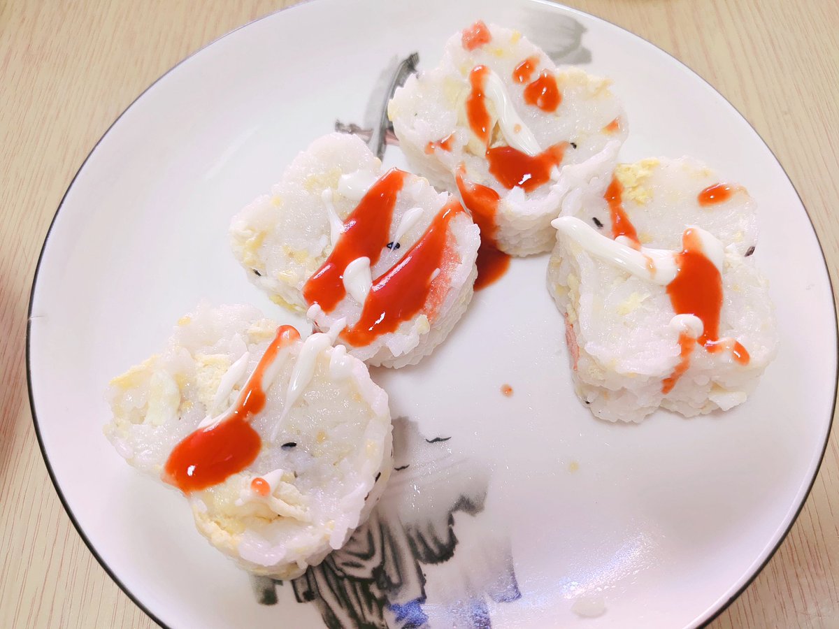 ayomi_cs's tweet photo. good morning!🍥🍙
#breakfast #morning
#Riceballs #havegoodtime https://t.co/oP3eFHSjlr