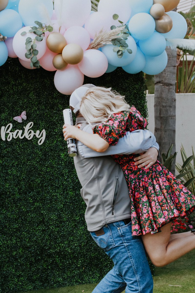 bryceeaton3's tweet photo. When it didn’t come out pink I was shocked to say the least, my wish came true💙👶🏼 https://t.co/gcE6yQLJga