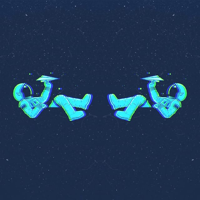 marval221's tweet photo. Hey, we are blue astronauts playing on another place in the space @notemetasperra https://t.co/BDtz9d4DiE