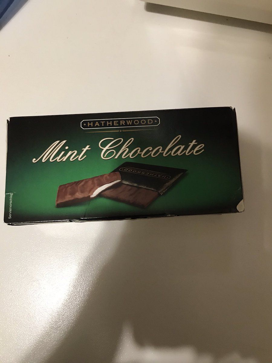 slobodannr's tweet photo. jel ima nesto slatko tata
Tata: ima cokolade
Cokolada: https://t.co/YcYzObiwtA