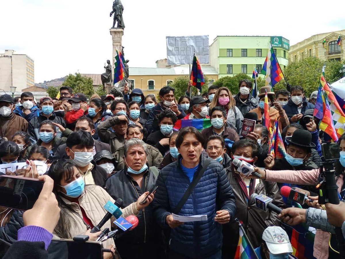 🤦‍♂️🤦‍♂️ Ayyyy nuestro canal de los bolivianos, BOLIVIA TV, señalando que estas fotos son de Santa Cruz. Chekealas: 👇👇: