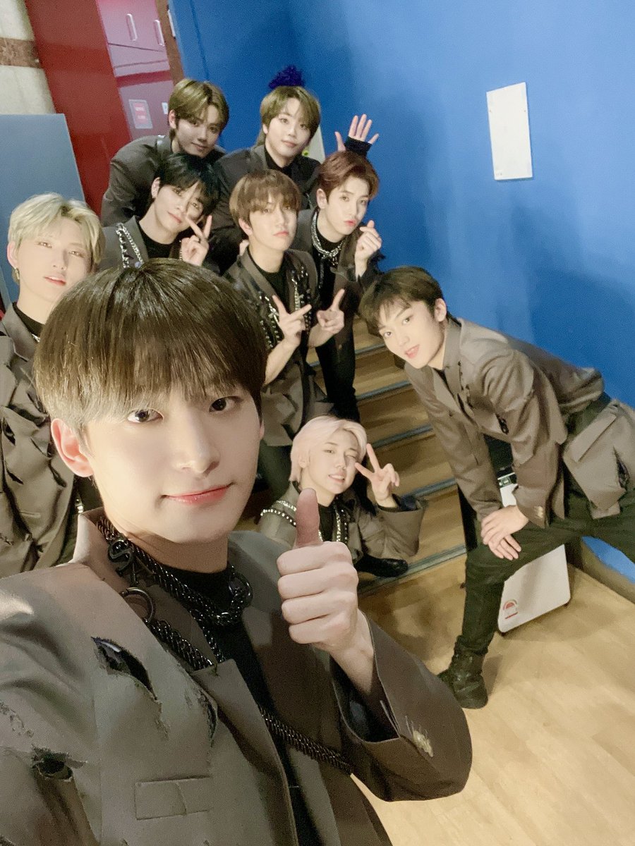 cravityglobal's tweet photo. [PHOTOS] 210321

CRAVITY's update on Twitter

"Whenever, wherever!!
Being with LUVITY makes our heart flutter💗💗
Love you always😍"

#크래비티 #CRAVITY 
@CRAVITYstarship @CRAVITY_twt https://t.co/PHf6GIlofa