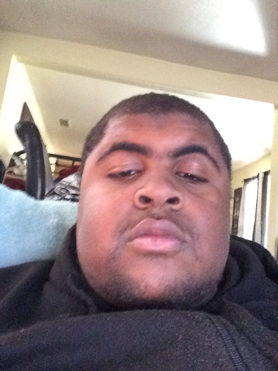KhalilArnold6's tweet photo. I’m single looking for a girlfriend whoever me I’m here for u https://t.co/ogahfsQsw4