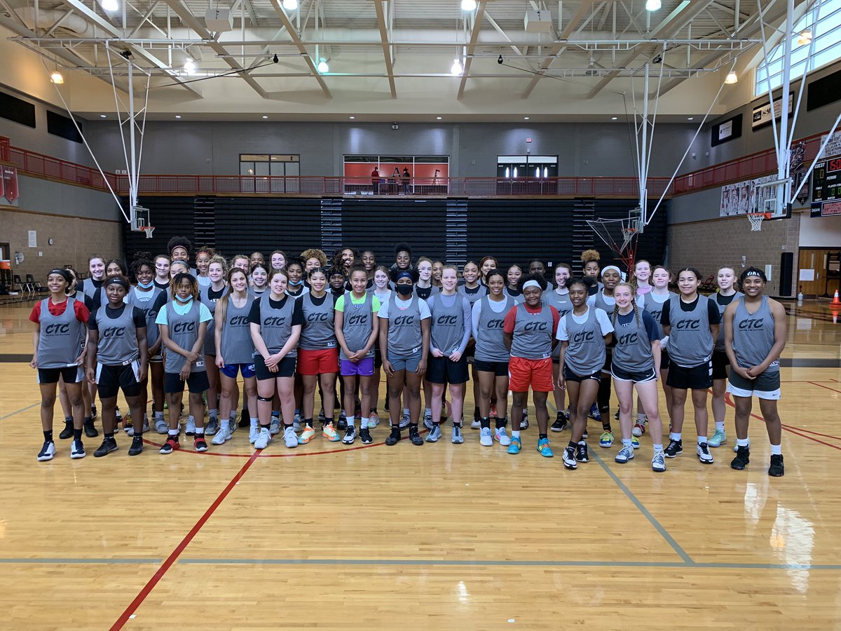CTCAthletics's tweet photo. That’s a wrap for #CTCComeback!
Thank you to everyone that participated. A lot of great talent on display.
Thank you the coaches that worked the event and the collegiate coaches that recruited the showcase & shoutout to @Jarrett_PRO for supporting & @OTD_GA @HypesouthMedia ‼️ https://t.co/HcatItV6SO