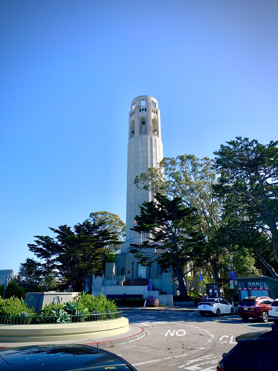 joelriddell's tweet photo. Lola is a bit tuckered out after touring the city - her favorite stop this afternoon? From #coittower we could see so much of #onlyinsf & beyond - #AlcatrazIsland #GoldenGatePrev w @robtmoon & #Lola #Dogsoftwiter #sfrecpark https://t.co/mFnLuBOQr1