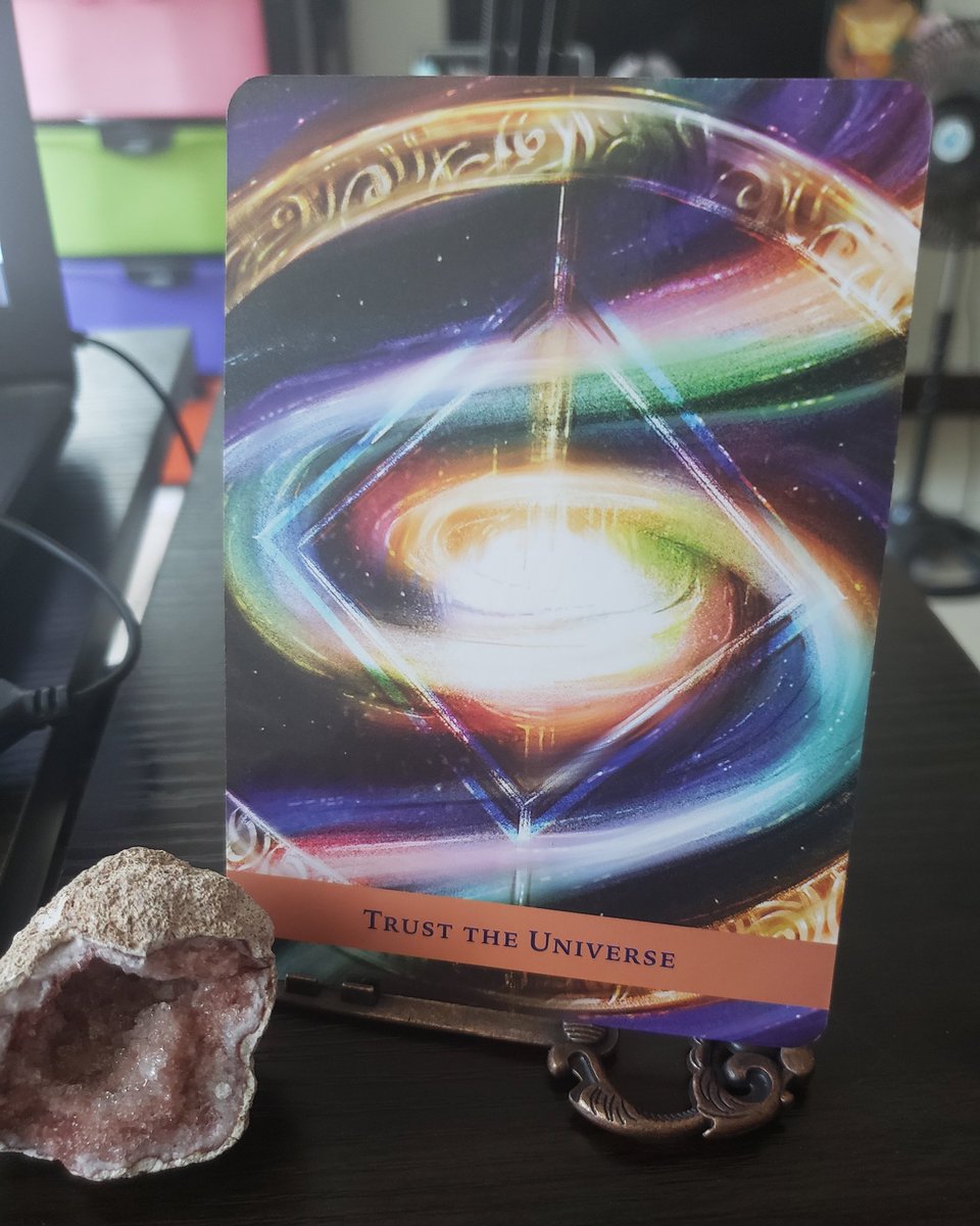 AusetHeru's tweet image. 21) How can I stay grounded in my body while seeing material reality from a higher perspective?  
Trust the Universe and go with the flow!

I'm an Amazon affiliate! 
Check out this deck on Amazon.com:
amzn.to/3dvyF42 
#intotheheavenschallenge 
 #angelguide
