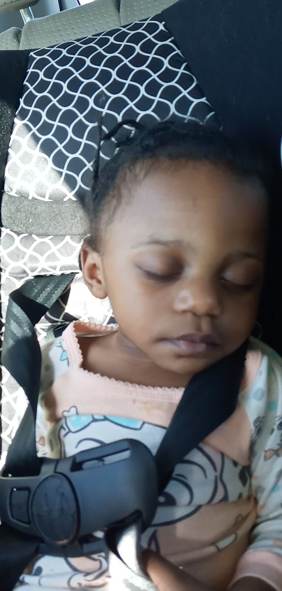 JamonicaFergus1's tweet photo. #TransCrowdFund@nighaokailan please retweet i am a 28 year old domestic violence victim i have 2 gurls twins nd we are in need $57 for a room cashapp $breweezy28 paypal @jamonicaf please donate #disabilitycrowdfunding #ugentmutalaidrequest #fundraisingtwitter https://t.co/w83irIJXGG