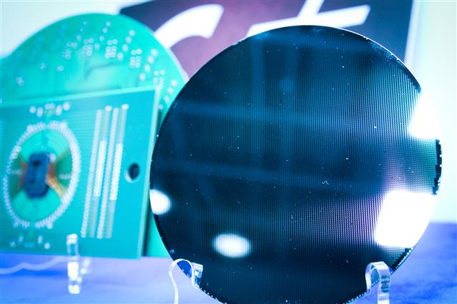 DIGITIMESAsia's tweet image. Lite-On Tech, Everlight expand capacity for IR LED photocouplers #electronics #Everlight #EverlightElectronics #LED #LEDapplications #LEDupstream #LiteOn  #LiteOnTechnology #DIGITIMES digitimes.com/news/a20210322…