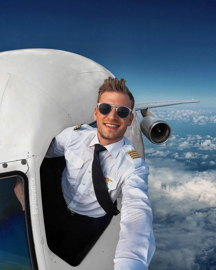 ADVINb's tweet photo. How to fly a plane (THREAD) https://t.co/PZRMXcEHko
