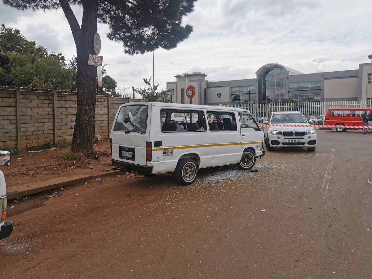 radioislam's tweet photo. Lenasia Police Investigating Attempted Murder Case After Shooting at Trade Route Mall Taxi Rank #TradeRouteMall #Lenasia #Shooting
https://t.co/we6HogIliT https://t.co/vLqfzl99Pi