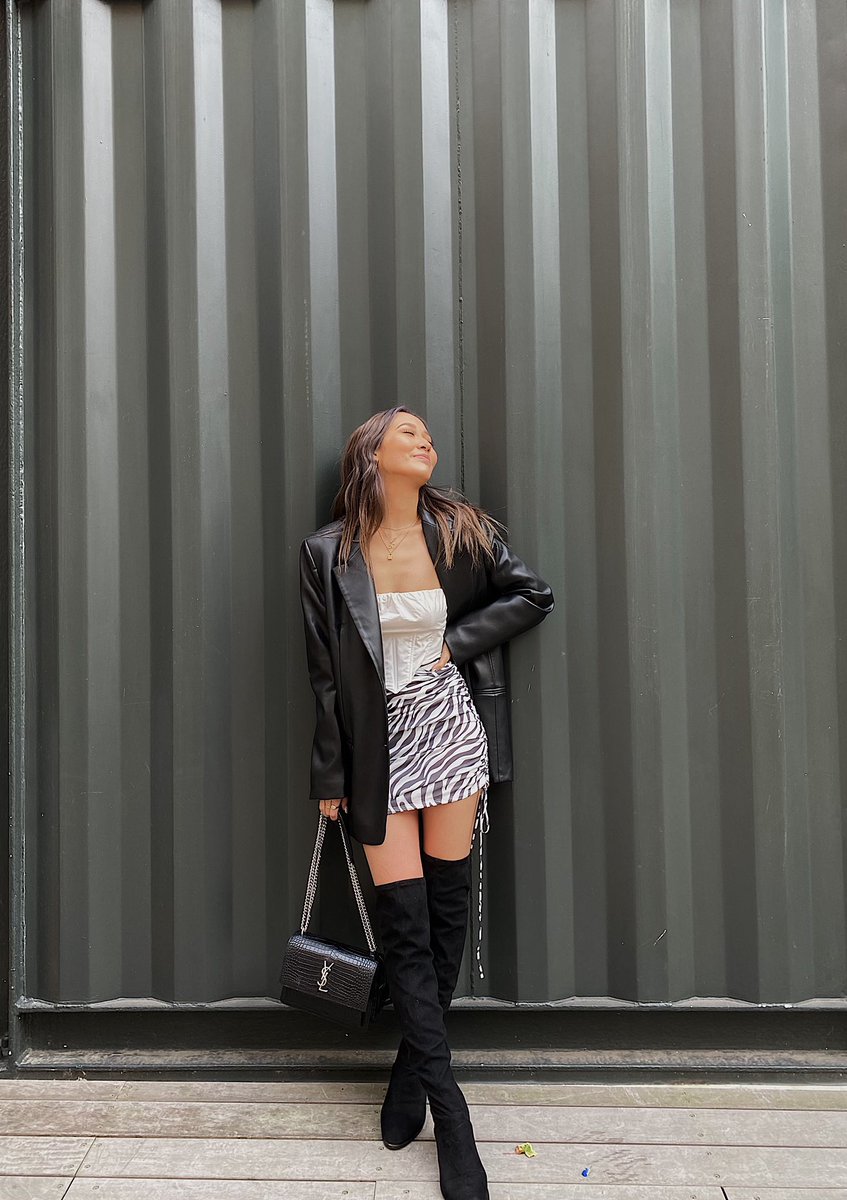 katelynerikaa's tweet photo. hermit girl goes outside https://t.co/bkgCgdmnt4