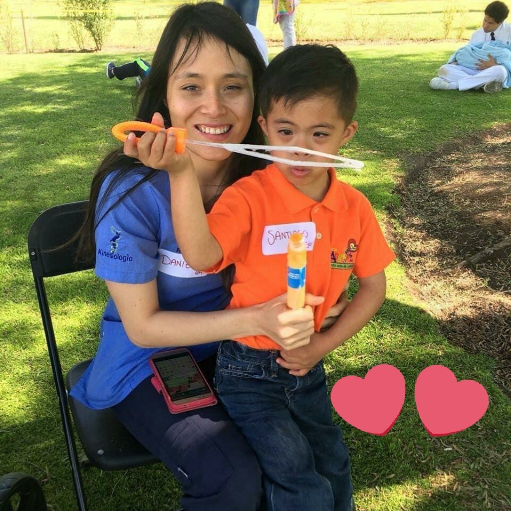 daannii_24's tweet photo. 21 de Marzo día internacional del Sindrome de Down 💜 
" Es increíble cómo el exceso de un cromosoma puede borrar toda la maldad de un ser humano"💜
#diadelsindromededown  #sindromededown #compartiendomomentos #pureza #nobleza #21marzo  #worlddownsyndromeday #serdiferenteesnormal https://t.co/yR1MSlWUIx