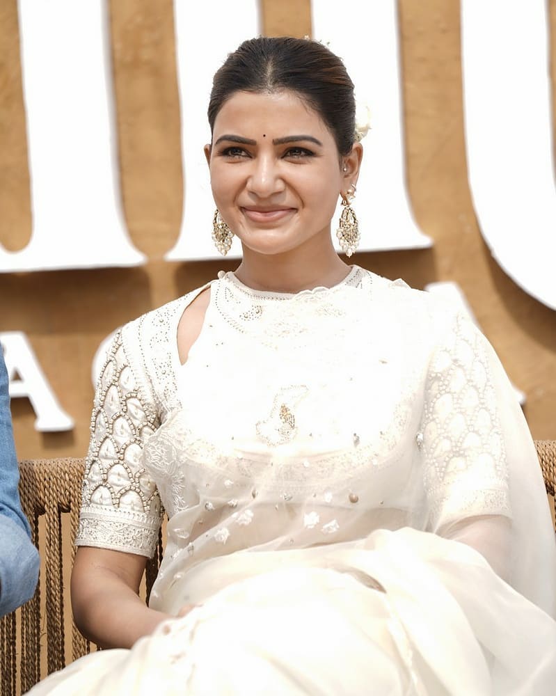 OdishaSam's tweet photo. Perfect person to make your day! ❤️❤️❤️@Samanthaprabhu2 #SamanthaAkkineni
#AOSF https://t.co/QsREZI99Mg