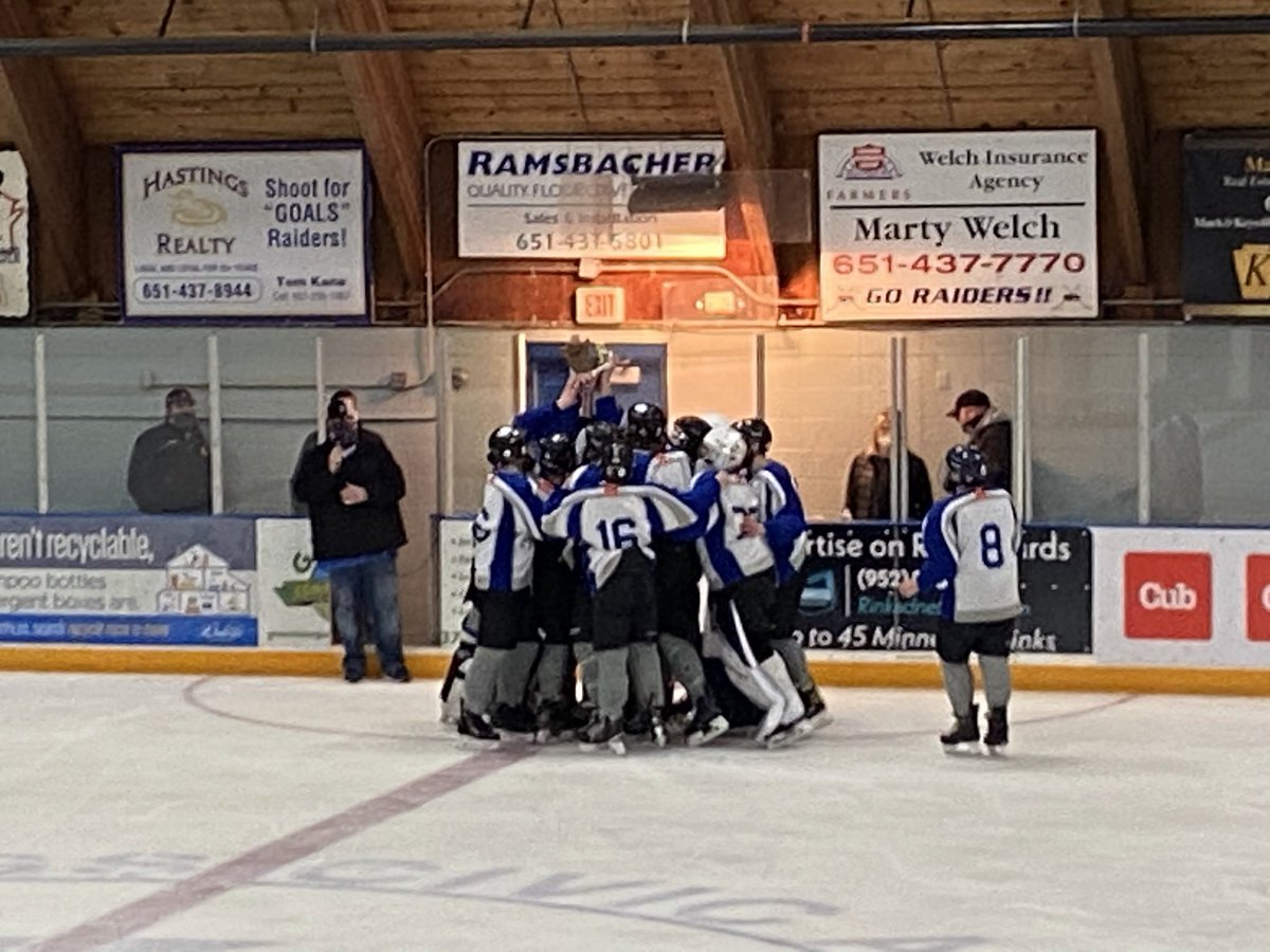 Tonnaboyshockey's tweet photo. Owatonna Bantam A team rips off 4 wins in a row after falling in the opening game of the regional tournament to punch their ticket to the state tournament. Congrats boys we are proud of your resilience! #packbeforepride https://t.co/G9qx3gs59j