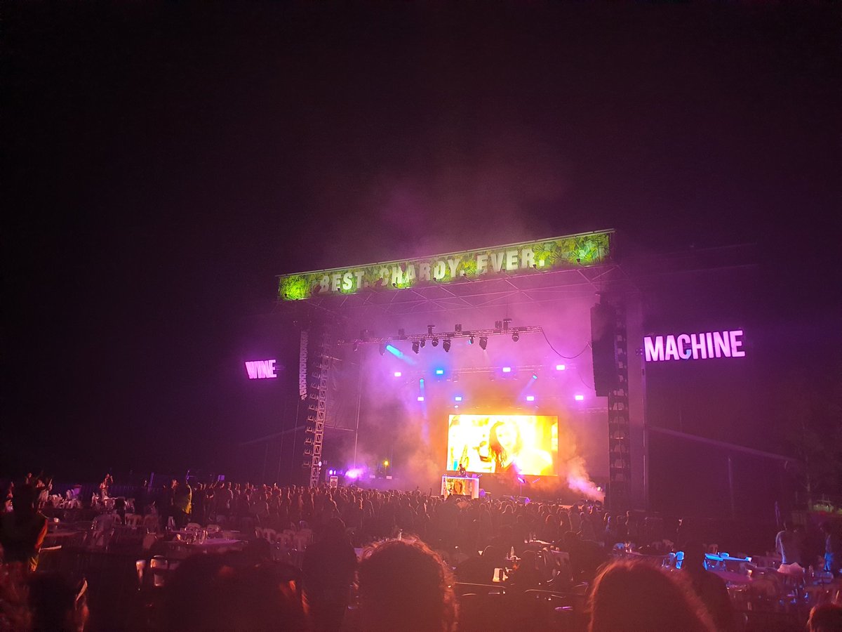 OwenieByrne's tweet photo. #Hotdubwinemachine
Very lucky to be back at live gigs 🙌🏻
@HotDubTM https://t.co/JJ0hmlthnJ