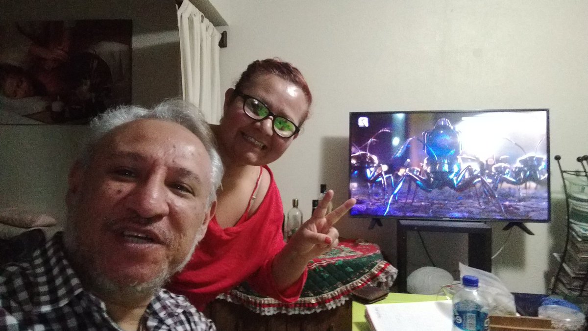 Tony3Dcero's tweet photo. #DomingoDePeli disfrutando AntMan con la familia. Salu2 a to2. https://t.co/6RxJ8wIlhS