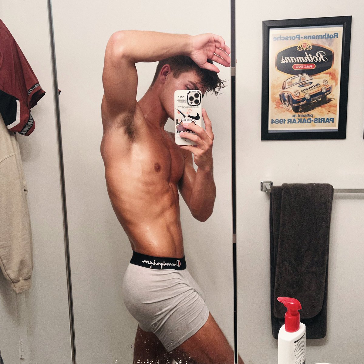 w0lfboi's tweet photo. https://t.co/6gZMwQexXl 🥵💦 https://t.co/RgDtCPABNU