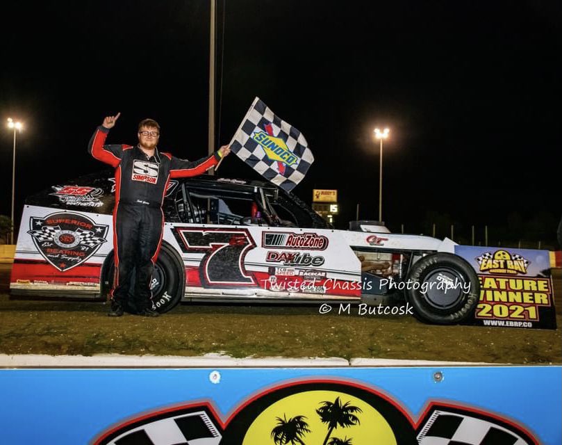 Seth_Geary7's tweet photo. Got it done last night! 🏁🤘@MomentumShocks @DaylubeRacing #SuperBearings @TCBSpeed @autozone @SimpsonRacing https://t.co/xOhLjXCZ6b