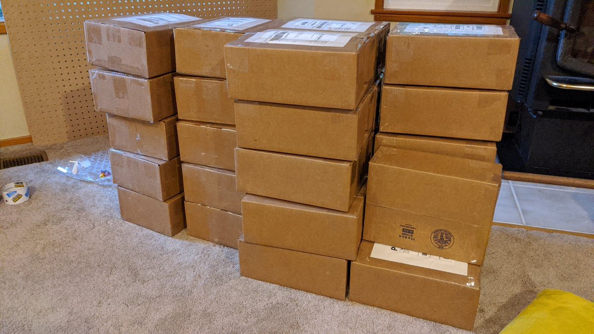 samuraifightllc's tweet photo. International backers, your time as come. Assembling JP boxes tonight! #zinequest #Kickstarter https://t.co/Dmiyyi5Cl0