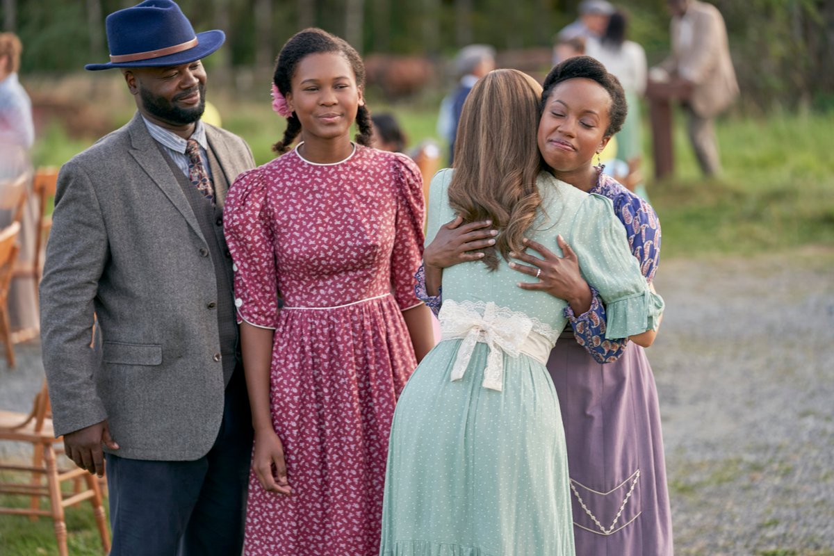SCHeartHome's tweet photo. Minnie tells Elizabeth that after seeing all the children together, she’d like to work towards having Angela attend school next year. Elizabeth is thrilled!🤗 #Hearties @erinkrakow @natashaburnett https://t.co/kvzc2Tpv2N
