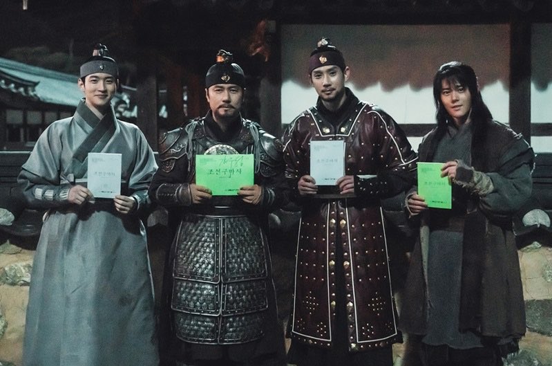 mamakdrama's tweet photo. #JoseonExorcist d-day yall #notzombies
📍 https://t.co/OrfCyVLg9k https://t.co/L1UUGhT1aN