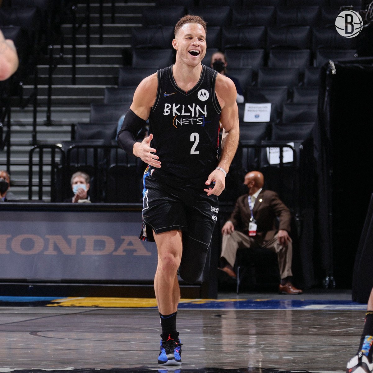 BrooklynNets's tweet photo. Great to see @blakegriffin23 out there tonight 📸 https://t.co/REVOePb2Sc