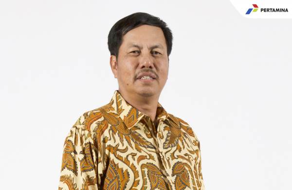 pertamina's tweet photo. Info di bawah ini bisa menjadi inspirasi semangat harimu, Sobat!

Berhasil menembus tantangan pandemi, subholding commercial &amp; trading Pertamina melangkah lebih berenergi dengan 6 program utama di 2021. Apa kata Mas’ud Khamid? 👉https://t.co/vjO1ZHLQoz

#EnergizingYou
#Energia https://t.co/yZVEltUOKG