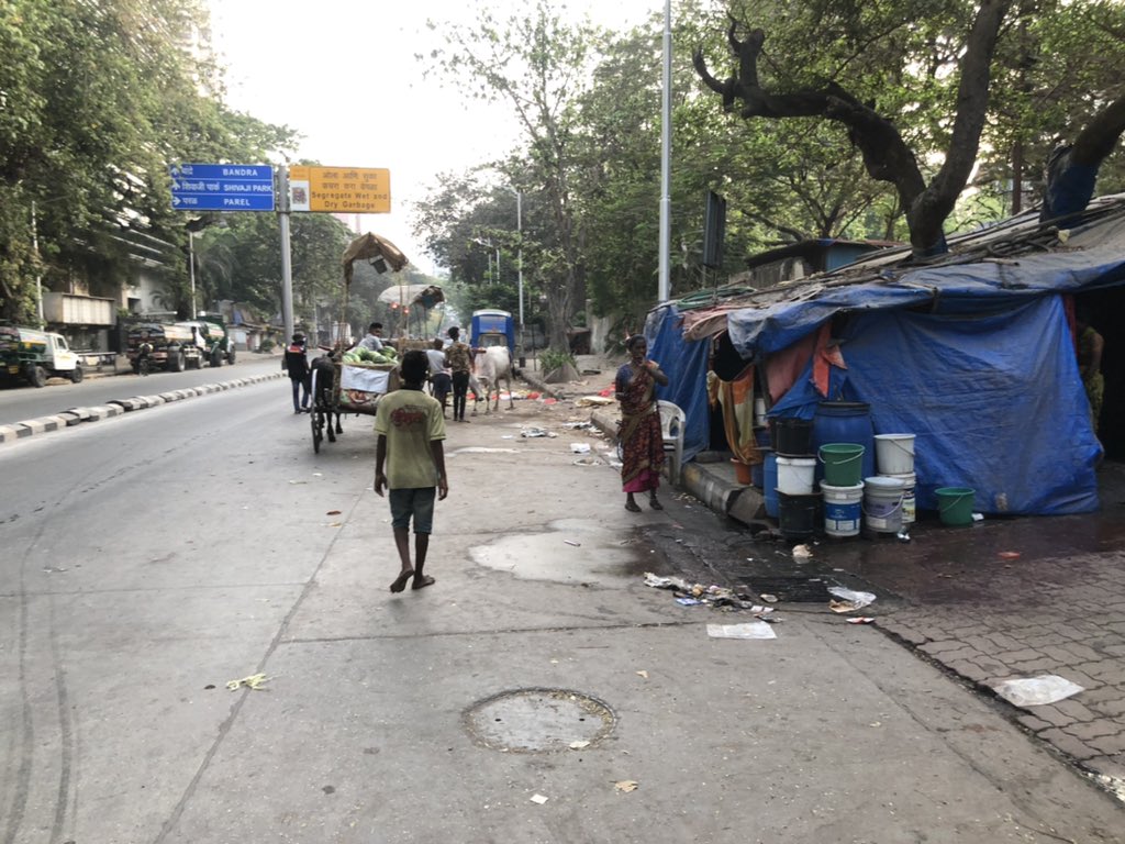 QwakDoc's tweet photo. @mybmcWardGS expanding shanties and now bullock carts outside @msrtcofficial daily alcohol den outside @SportsmedMumbai @AxisBank ... many complaints. Useless.. https://t.co/vEgYX3mafa