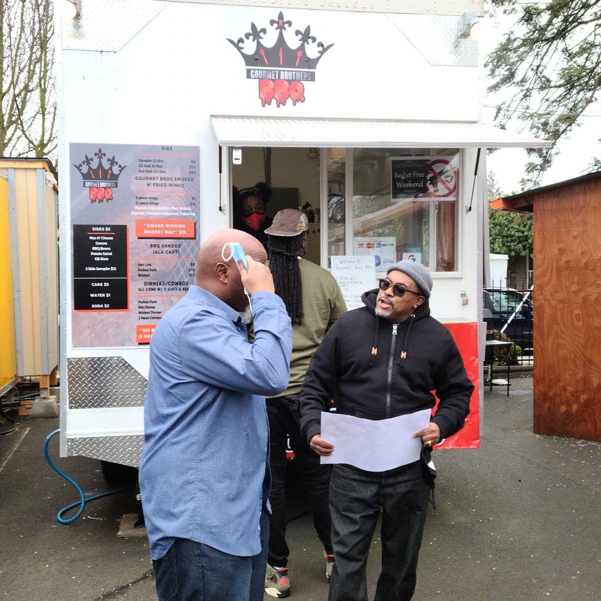 PDXFPI's tweet photo. Good day at Love is Stronger Inc #NoBullets weekend. We got to speak to lots of people and also had @KOINNews and @KATUNews out to get the word out about the lack of funding for outreach groups. https://t.co/BBRh3dUqiE