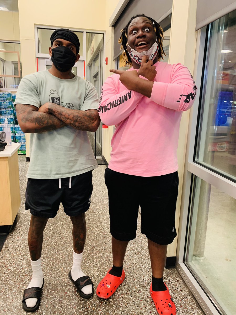 OfficialMrEYD's tweet photo. Today I went to wawa and met one of my favorite actors on YouTube @iHateJulian . Really humble dude and had great conversations. All love and thank you for believing my vision.💫💕🙏🏾🦋 #EYDNation #DT #humblebeginnings #MrEYD https://t.co/ad116YbNCA