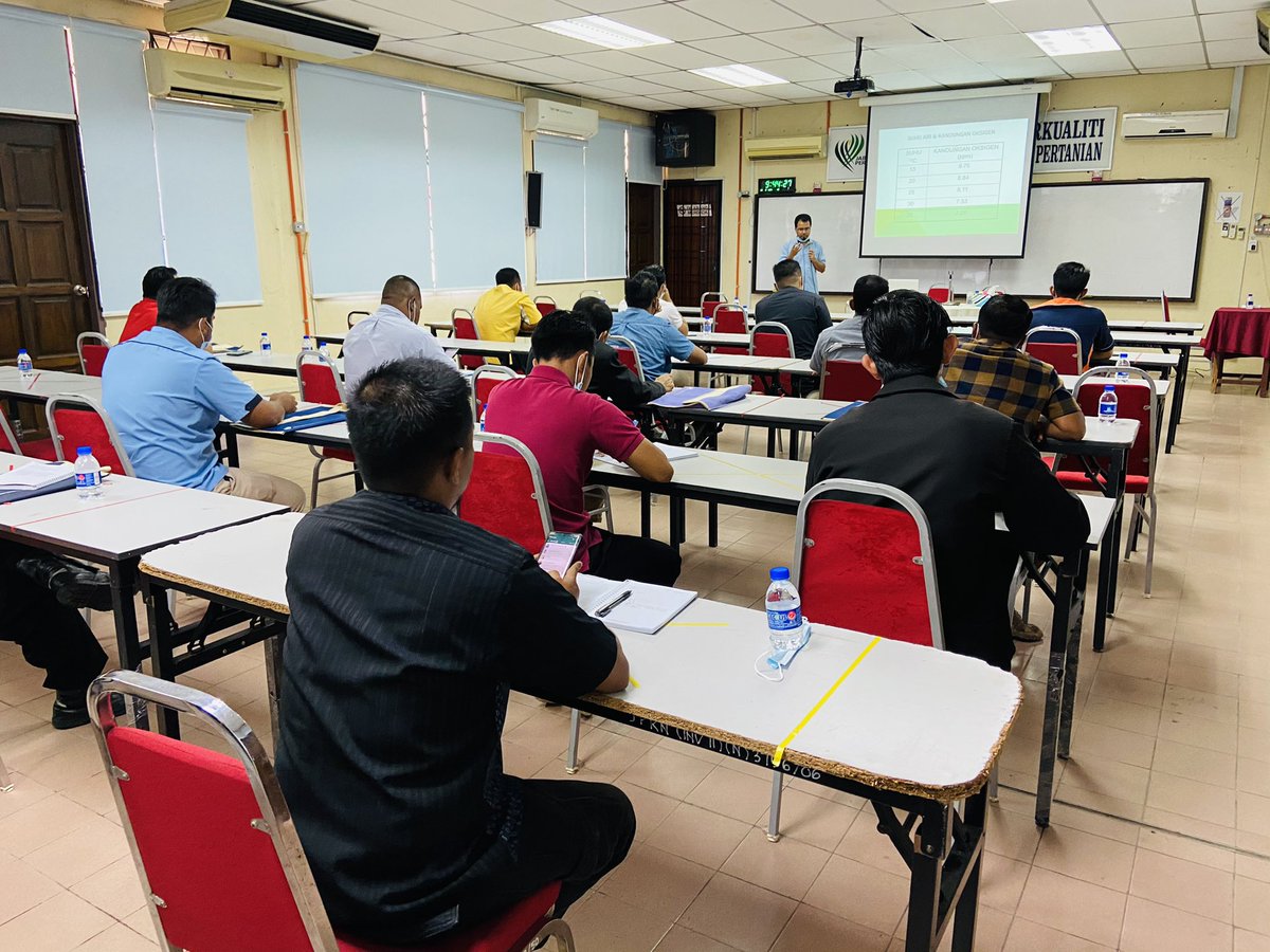 myDOA_Kelantan's tweet photo. 22 Mac 2021 l Isnin
Kursus Training of Trainers (TOT) Modul 3
Agriculture Expert (Fertigation) bertempat di Pusat Latihan Pertanian Lundang
@myDOA_HQ
#trainingtrainers
#ourfoodourfuture https://t.co/7xmVB8vfXv
