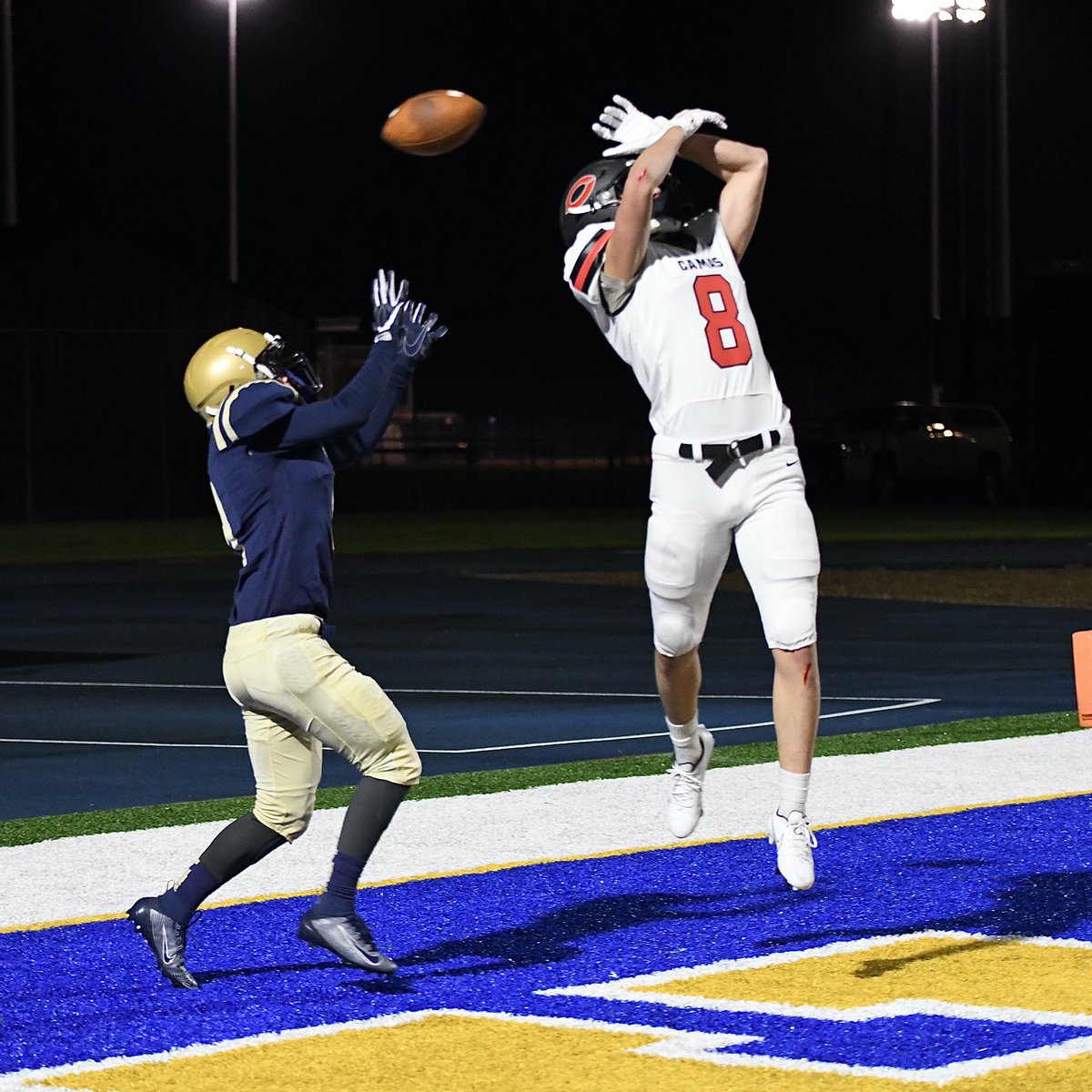 ItIsPhotoTime's tweet photo. Broke up a TD pass... @connermurphy17 https://t.co/iKWypIwL6u