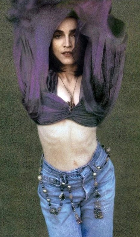 xeynuraf's tweet image. People still talk about this album in 2021. #LikeAPrayer32 #divorcePop #FanEssentials