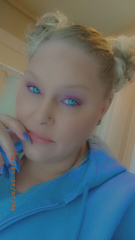 RachelJ0210's tweet photo. Stay away from people who makes you feel like you are hard to love-

#stayhumble 
#KnowYourWorth https://t.co/chFp071KpR