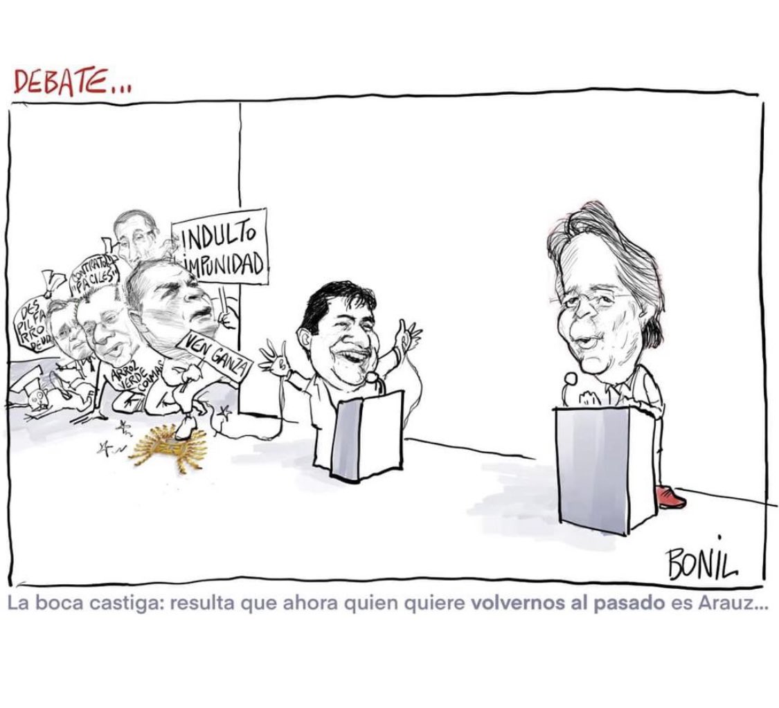 MaJosefaCoronel's tweet photo. Asi mismo el #DebatePresidencialEc https://t.co/s9XHpyZgpM