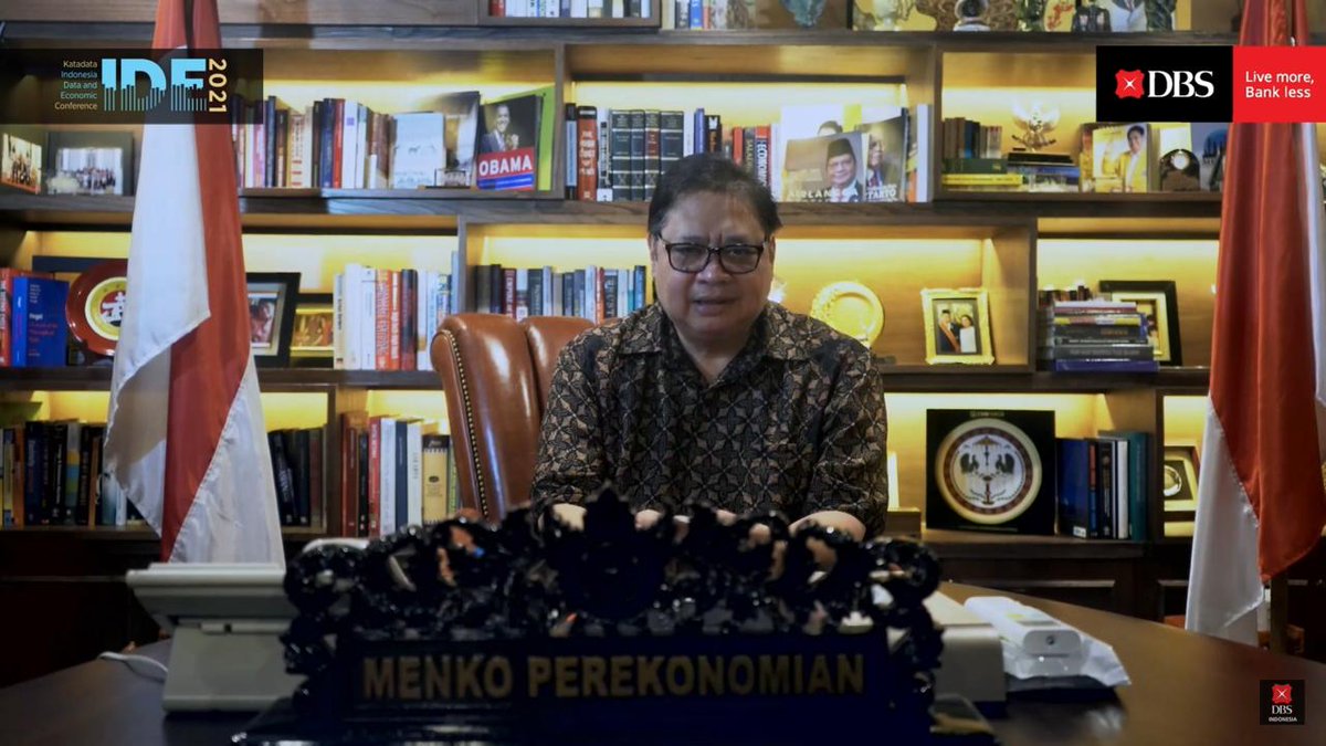 BigAlphaID's tweet photo. Pebisnis UMKM merapat!

Sudah tau, kalau UU Ciptaker fokus merangsang pertumbuhan UMKM dengan kemudahan ini?

- Kemudahan izin 
- Sertifikat halal gratis!
- Pendirian PT cukup 1 orang tak perlu Akta Notaris

#LivemoreBankless #dbsasianinsightsid
#DBSAsianInsightsConference2021 https://t.co/P93Or19nAI