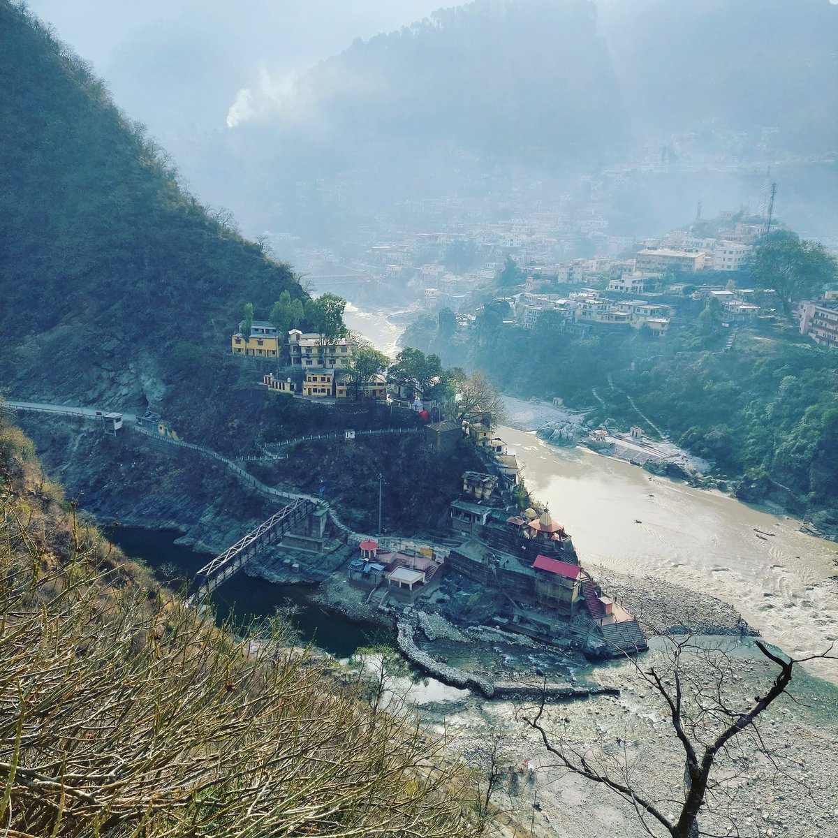 India___Tourism's tweet photo. With over 185k members, the group is probably the biggest and most active group of the Uttarakhand. The strict rules and active team of moderators keep it spam free. As the name suggests, the group covers the entire region of Uttarakhand. 

https://t.co/FzsjAqfIRH https://t.co/TOIlLpL4zB