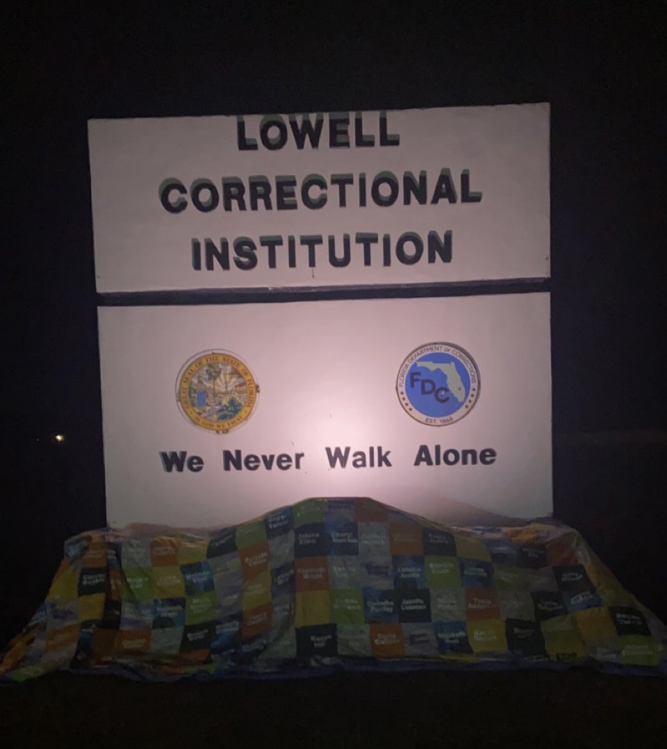 DebiBennett13's tweet photo. @FL_Corrections the number of women caged in Florida’s prisons is astounding, when is @GovRonDeSantis going to do his job & utilize Clemency? #CLEMENCYWORKSFL @andreacjames @DawnRHarrington @Piper @TihebaB @SumayyaSaleh @NameIsParadise @akhan1437 @AnnaForFlorida https://t.co/Fvrd7q9dCa