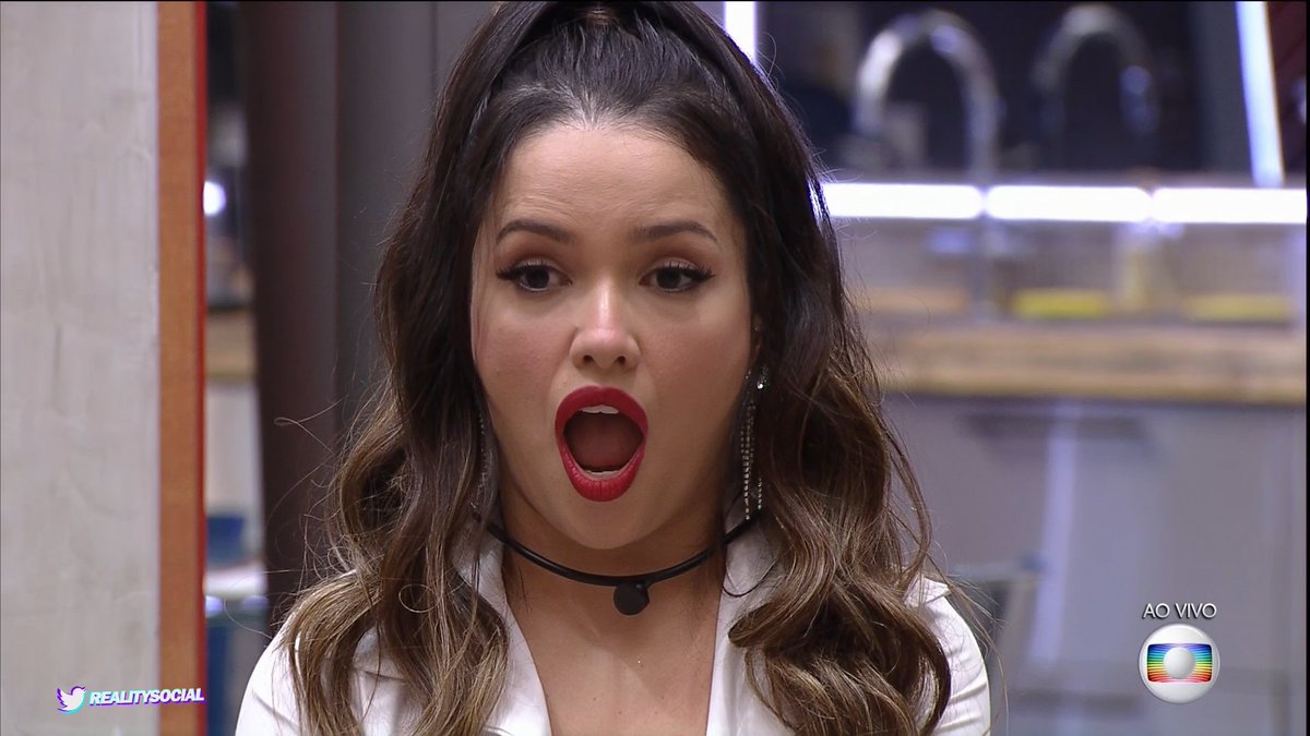 UOLSplashVeTV's tweet photo. Gilberto livrou Juliette do paredão. 

Fiquei só assim com o suspense:

#BBB21 #splashei https://t.co/4VJRwWJvmY